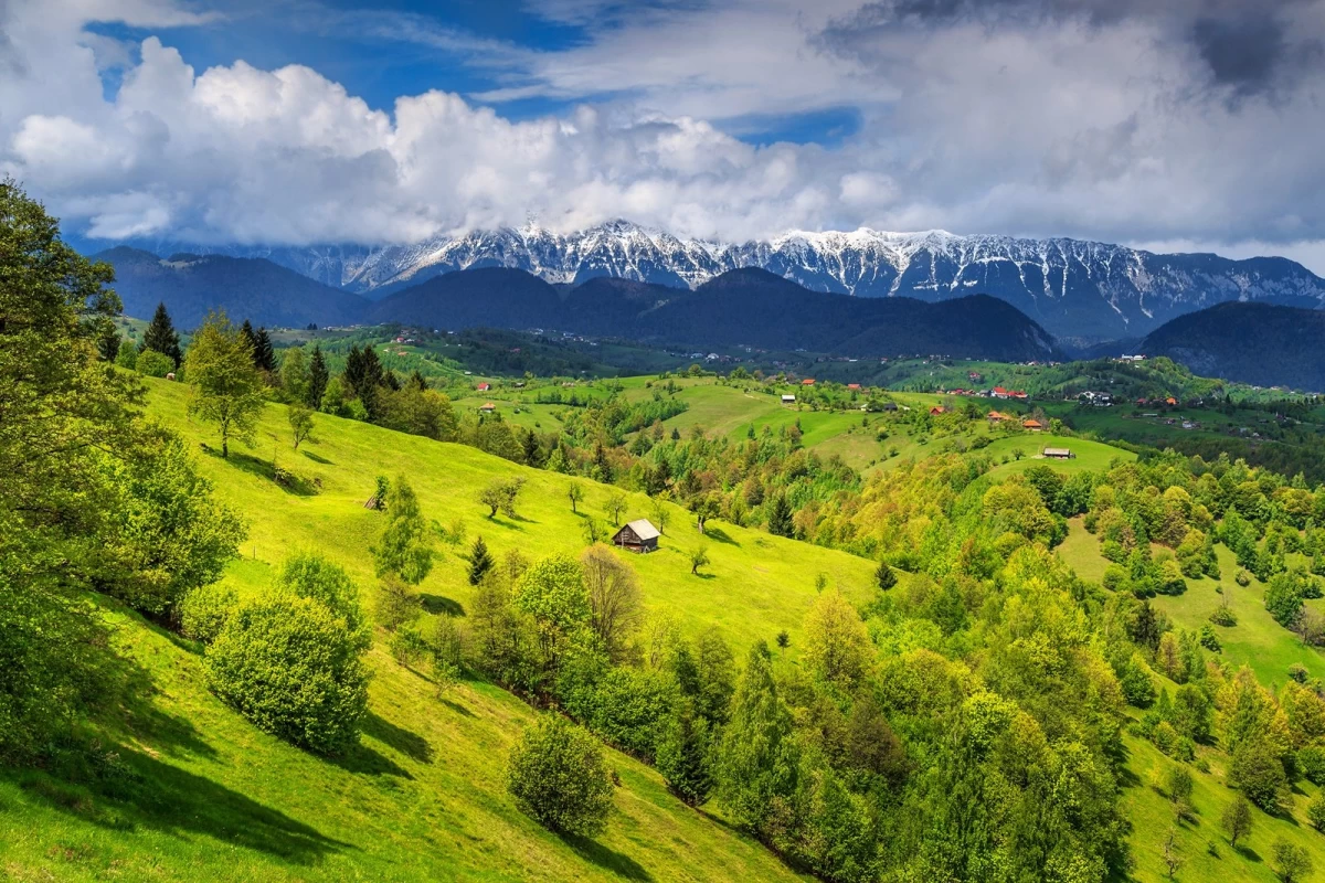 Discover the Charm of Spending the Holidays in Transylvania this Easter