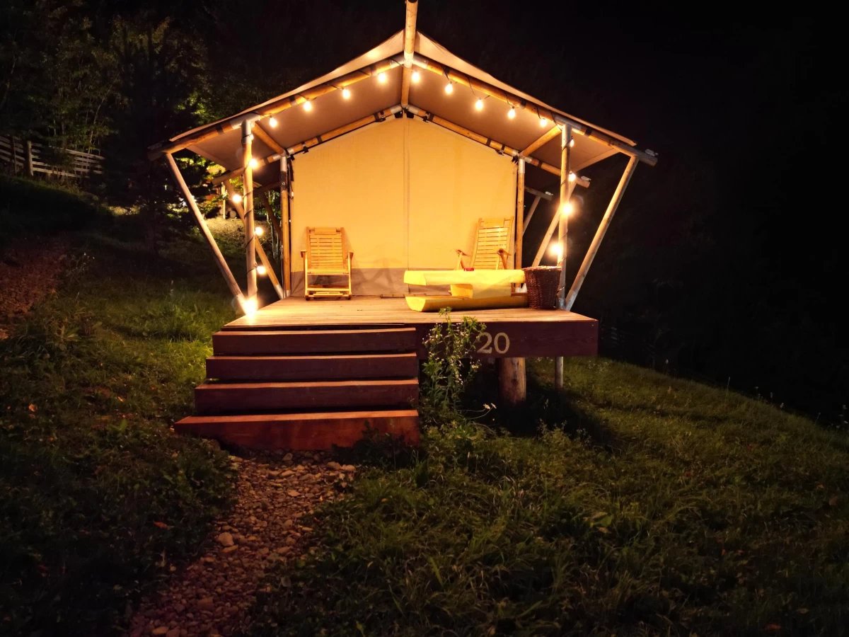 https://www.travlocals.com/uploads/0000/304/2025/07/04/1-17.webp