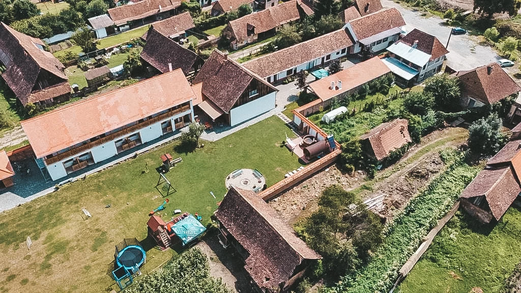 https://www.travlocals.com/uploads/0000/51/2022/03/28/276322380-5114765018583630-2064164823747987089-n.webp