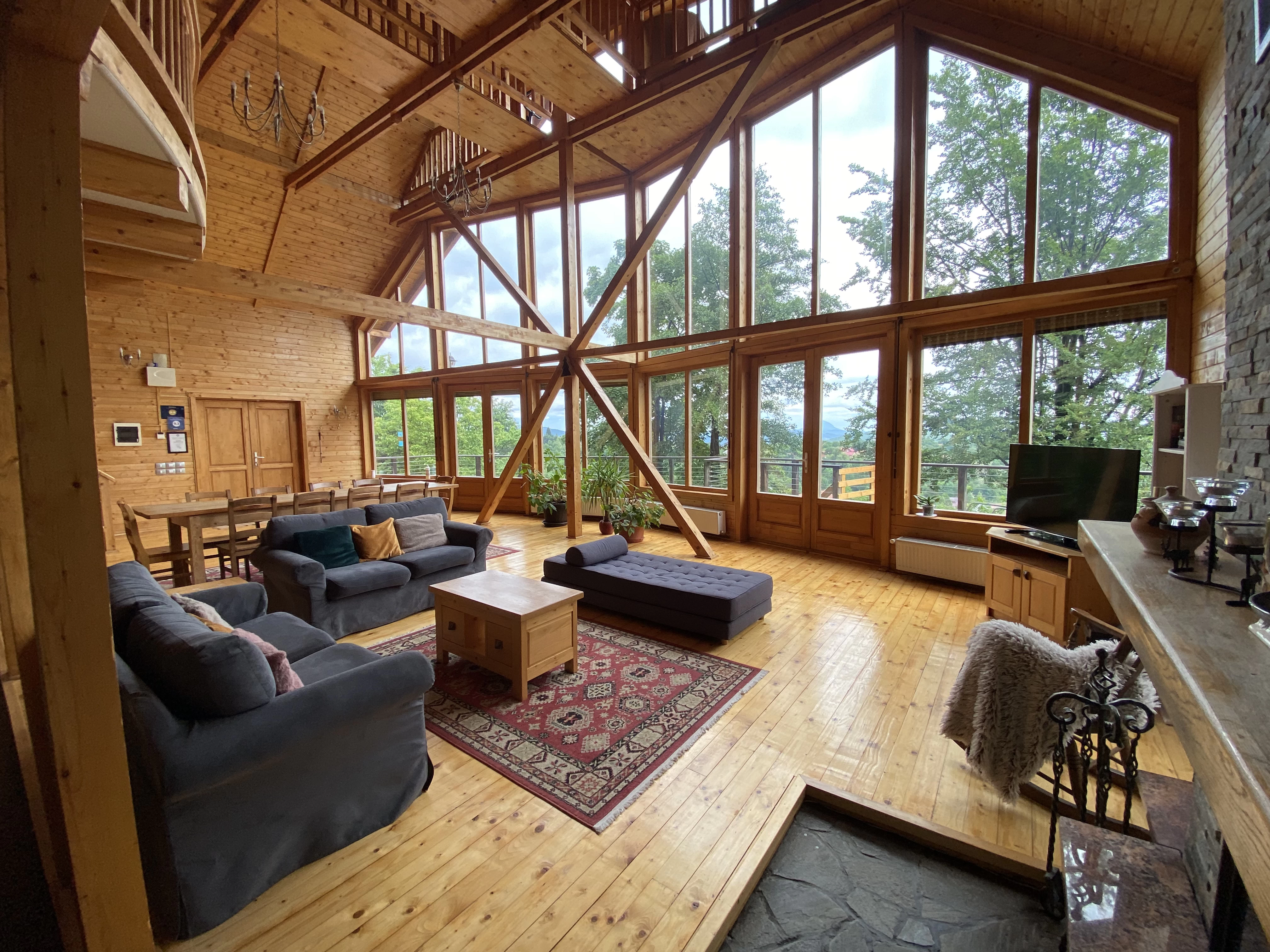 Carpathian Log Home, Bran