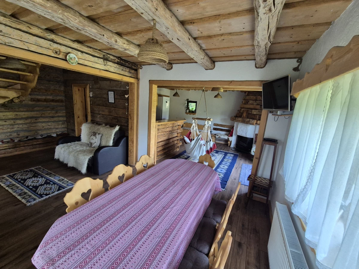 https://www.travlocals.com/uploads/0003/3213/2024/07/05/20240701-171535.webp