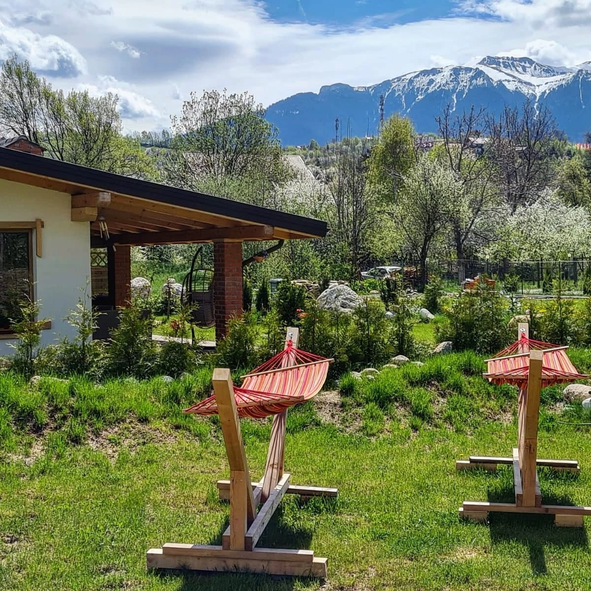https://www.travlocals.com/uploads/0003/3548/2022/02/01/185282291-193395969268324-5283035336455903120-n.webp