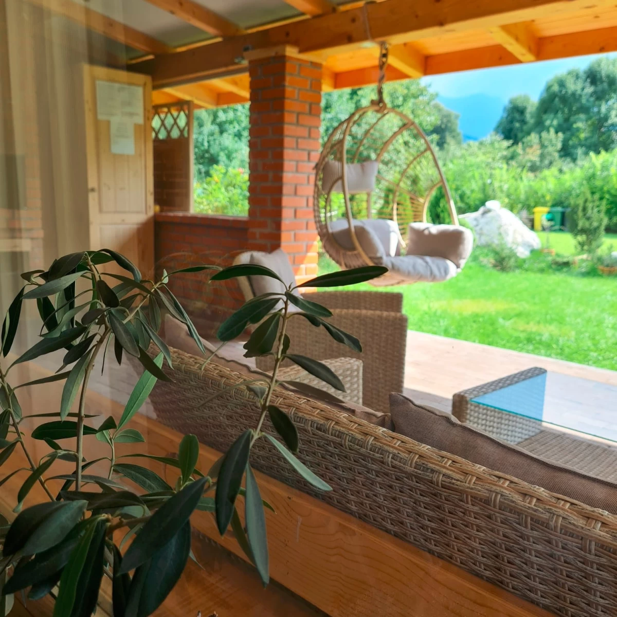 https://www.travlocals.com/uploads/0003/3548/2025/07/15/487208577-1278466227616007-4903679964852467542-n.webp