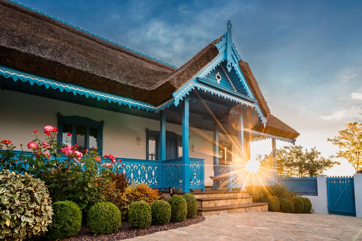 https://www.travlocals.com/uploads/0003/3785/2025/04/07/487505124-1097250332442968-8953694024080048101-n.webp
