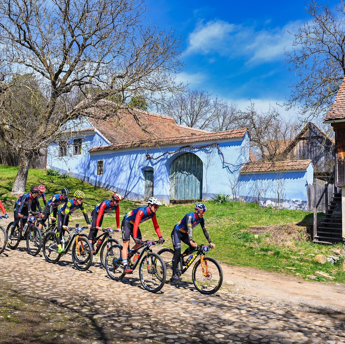 https://www.travlocals.com/uploads/0004/4573/2022/02/23/175171422-1854118641416607-7248636702035307762-n.webp