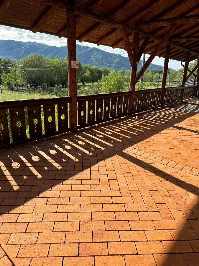 https://www.travlocals.com/uploads/0005/5975/2024/06/03/490425347.webp