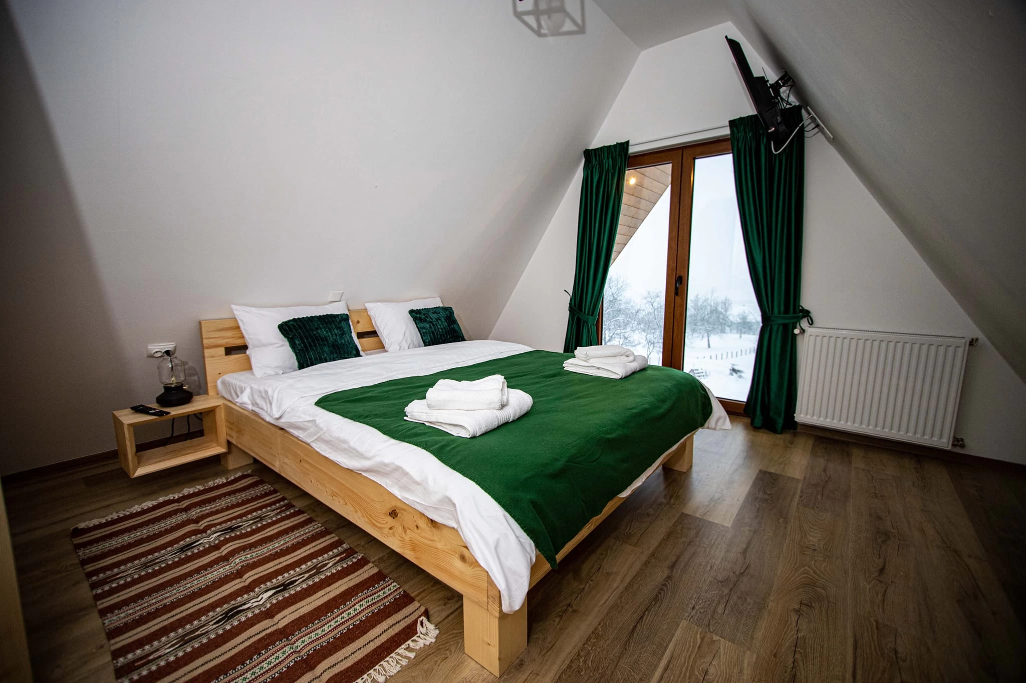 https://www.travlocals.com/uploads/0006/6115/2022/11/11/272376431-114297877811699-9188379588836762194-n.webp