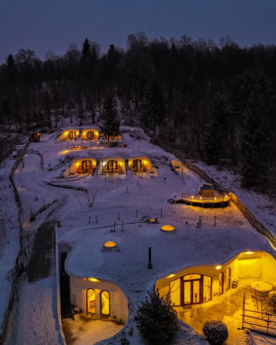 https://www.travlocals.com/uploads/0006/6118/2025/04/01/481569657-18073386727745377-2640264302872091889-n.webp