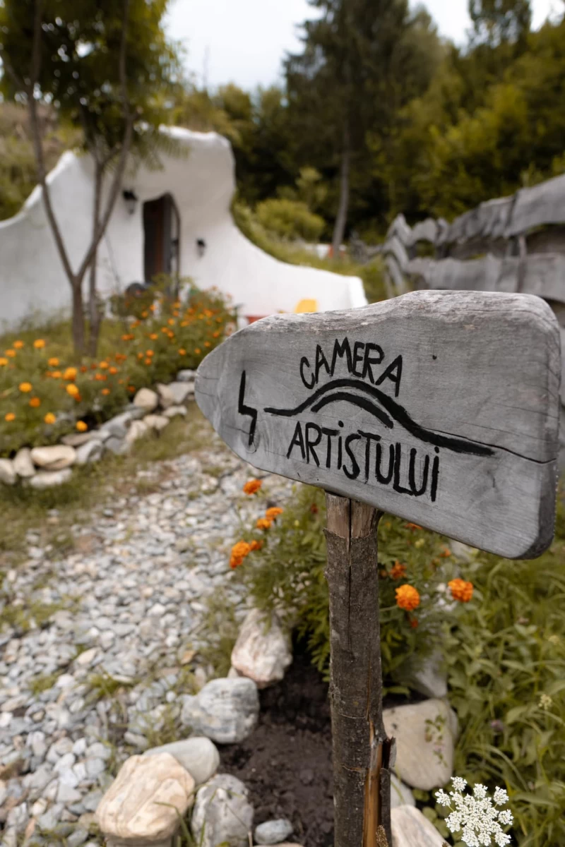https://www.travlocals.com/uploads/0006/6118/2025/04/01/482984800-665582045996510-1592495765354327570-n.webp