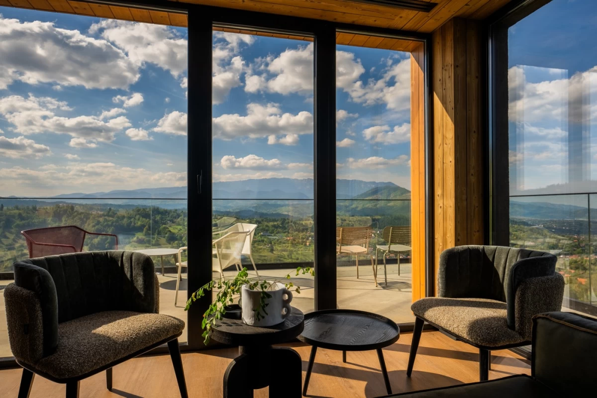THE PINES BUCEGI LODGE