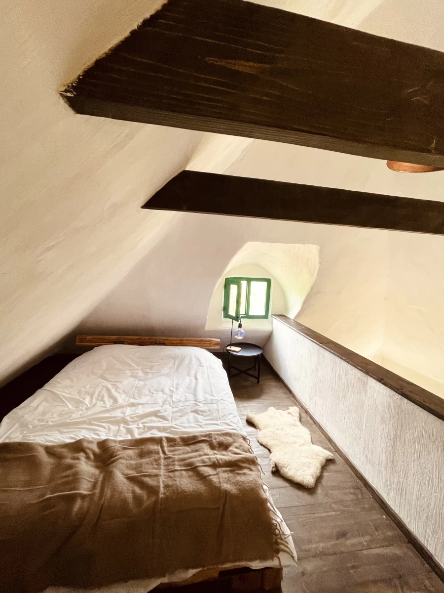 https://www.travlocals.com/uploads/0006/6218/2023/06/15/img-1647.webp