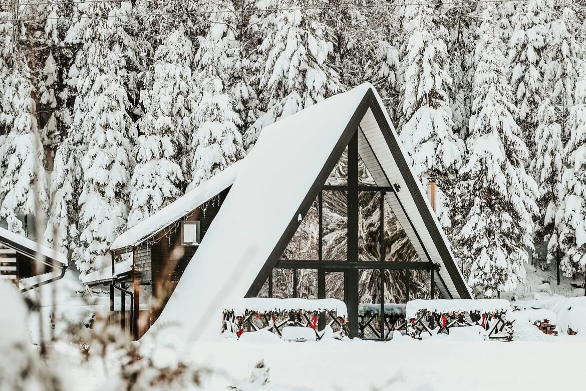 https://www.travlocals.com/uploads/0006/6607/2025/02/25/468123722-18027968714609958-2052333272675528514-n.webp
