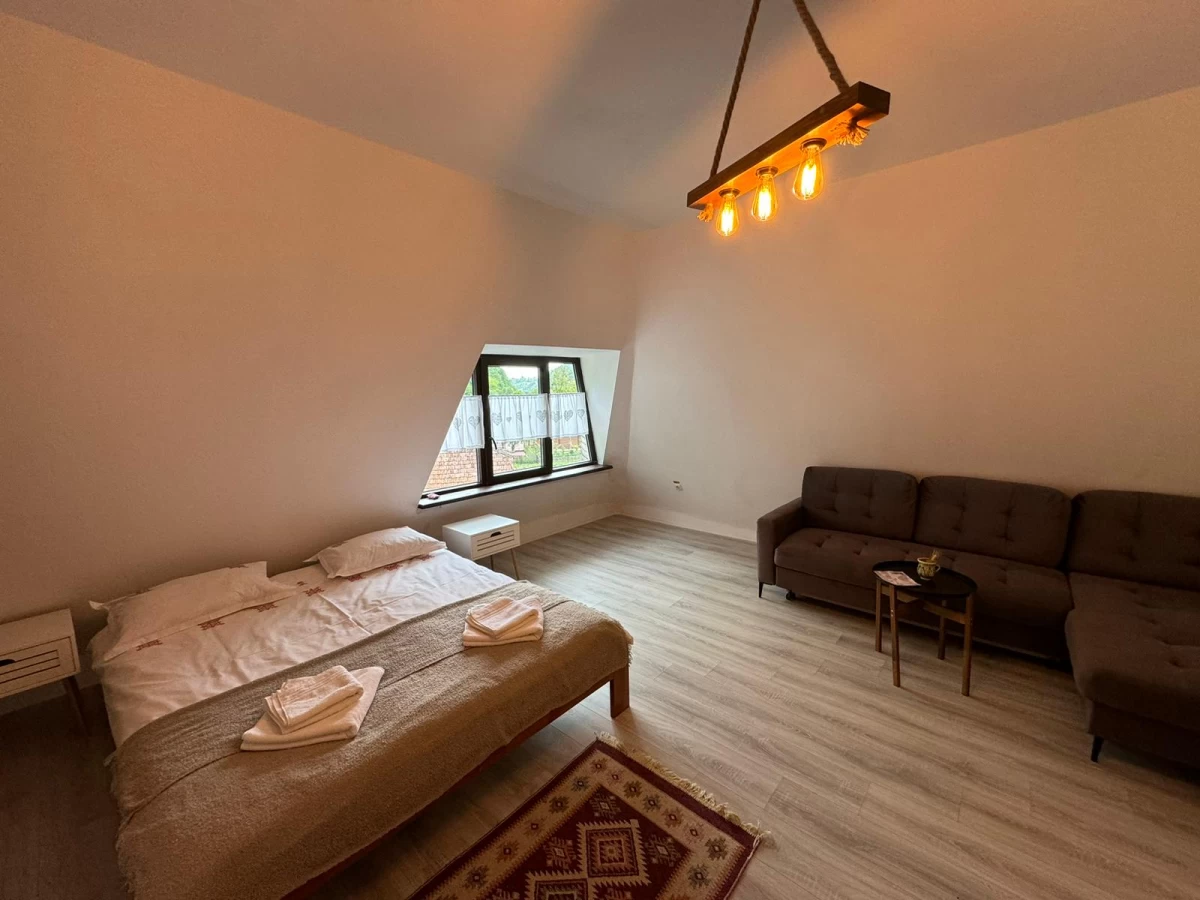 https://www.travlocals.com/uploads/0007/7765/2025/03/07/448585875-490820403468852-7194201959033373998-n.webp