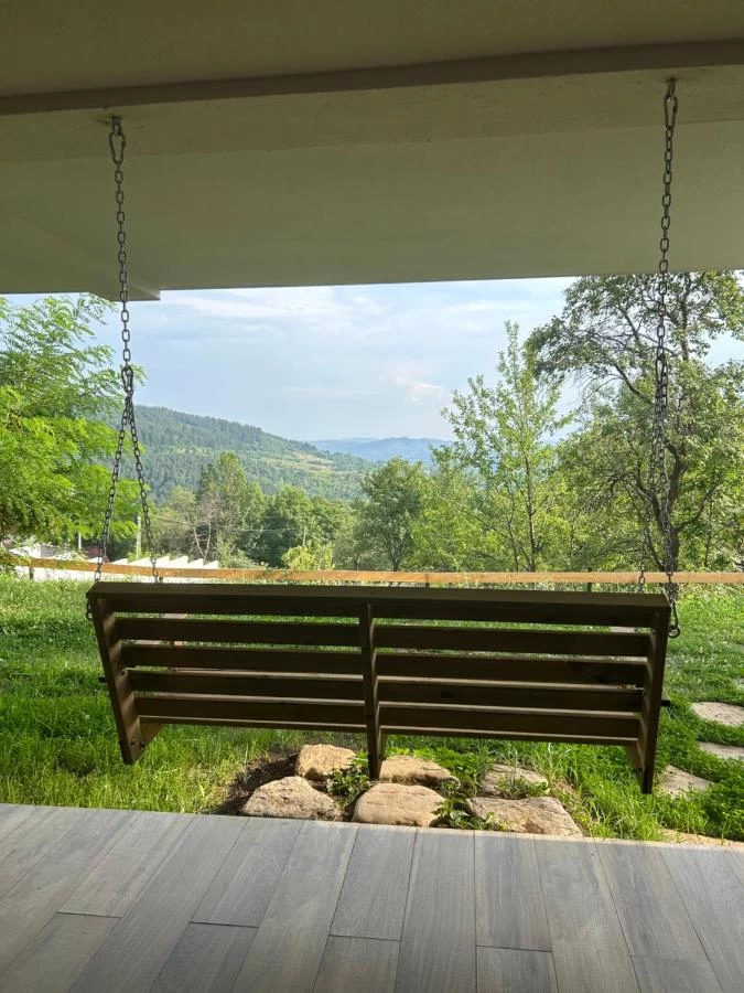 https://www.travlocals.com/uploads/0008/8599/2025/04/25/645692339.webp