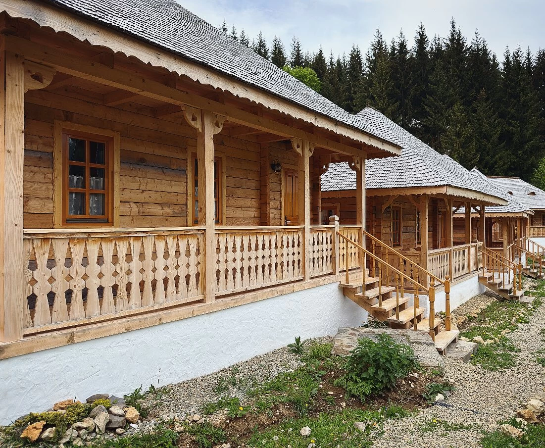 https://www.travlocals.com/uploads/0009/9041/2025/07/02/500650715-18068946218486696-7339790345384664222-n.webp