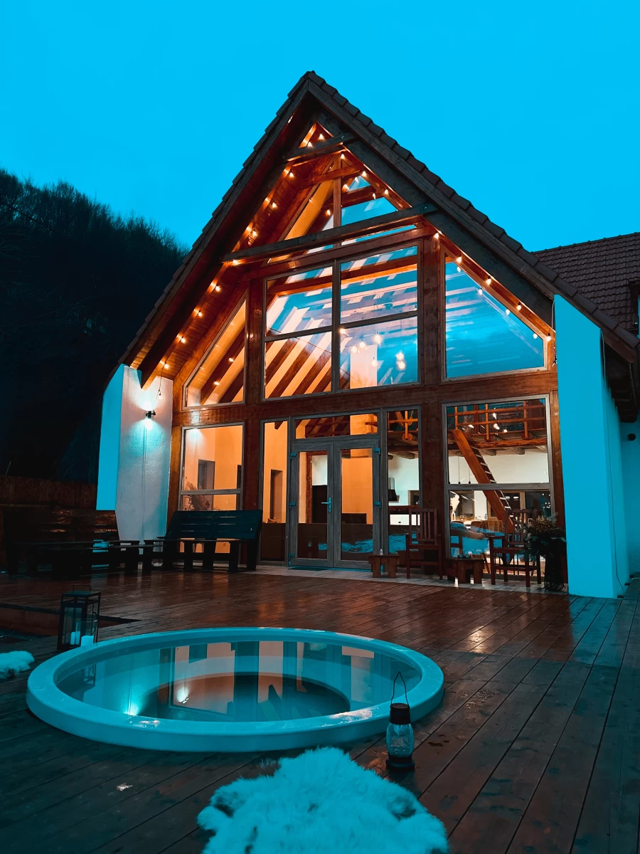 Scrind 11 - Madleine Chalet