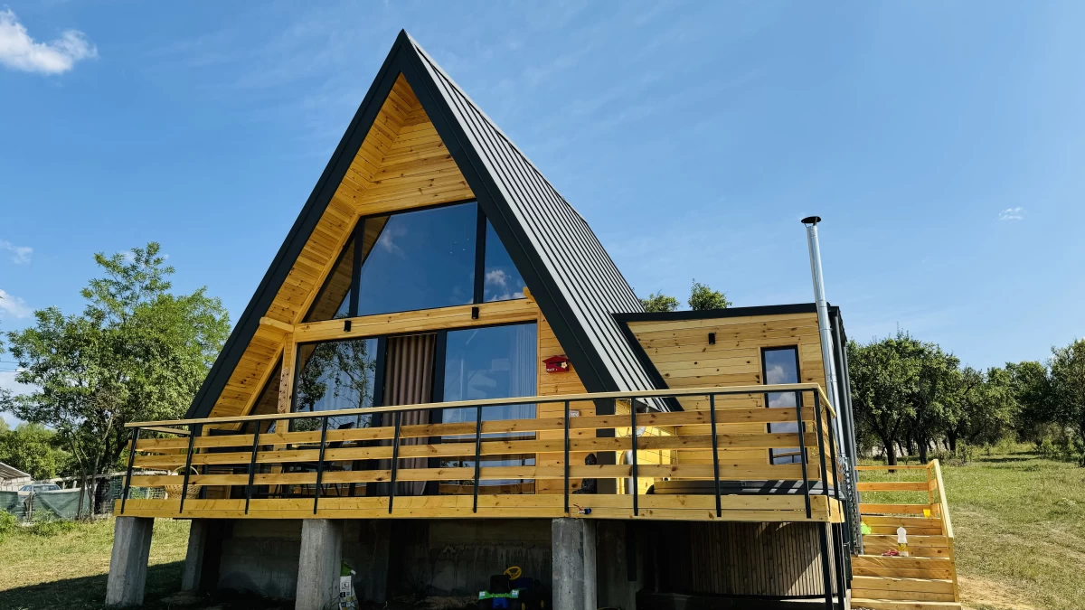 Iezer Venture - Cabana Bangkok