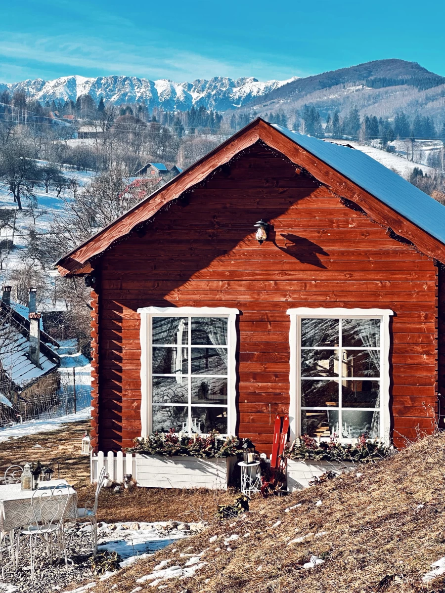 https://www.travlocals.com/uploads/0009/9364/2025/03/01/whatsapp-image-2025-03-01-at-224140-2.webp