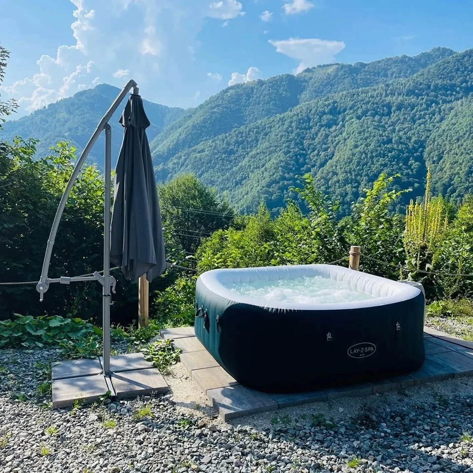 Wild Cabin Malaia