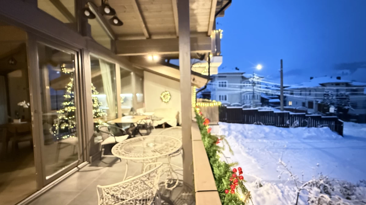 https://www.travlocals.com/uploads/0009/9653/2025/03/18/img-0826.webp