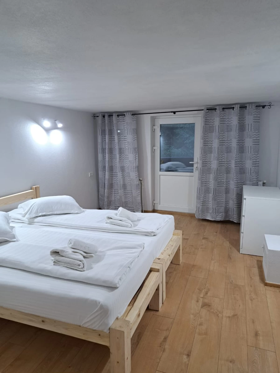 https://www.travlocals.com/uploads/0009/9658/2024/10/10/whatsapp-image-2023-12-29-at-160314-1.webp