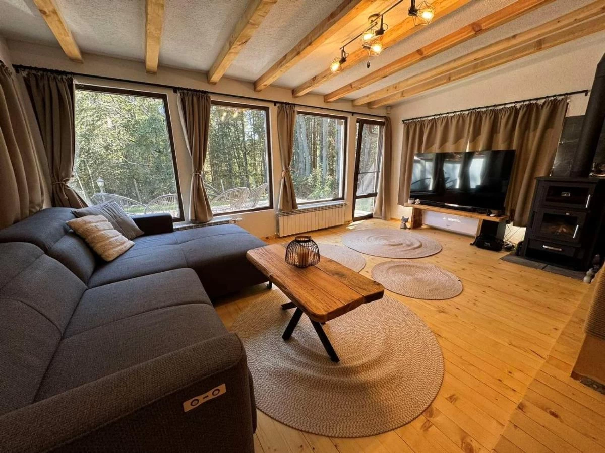 Villa Yarema Mountain Relax with Hot Jacuzzi & Sauna