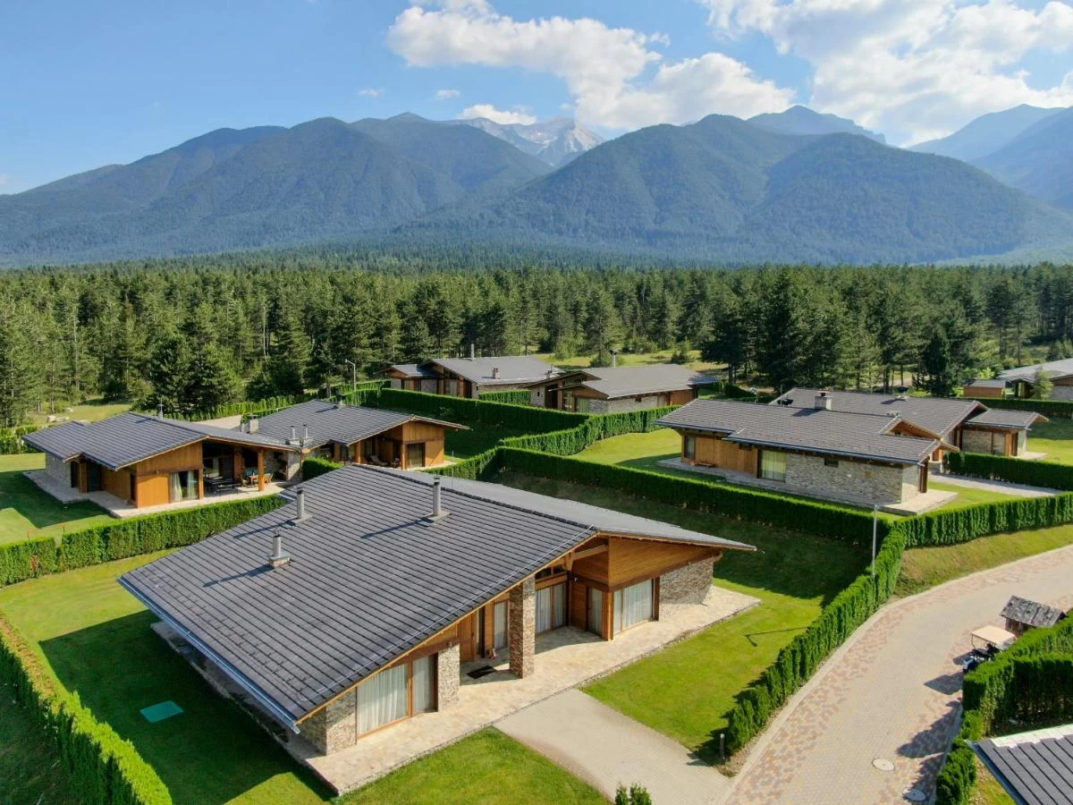 Luxury Chalets Pirin Golf & Country Club