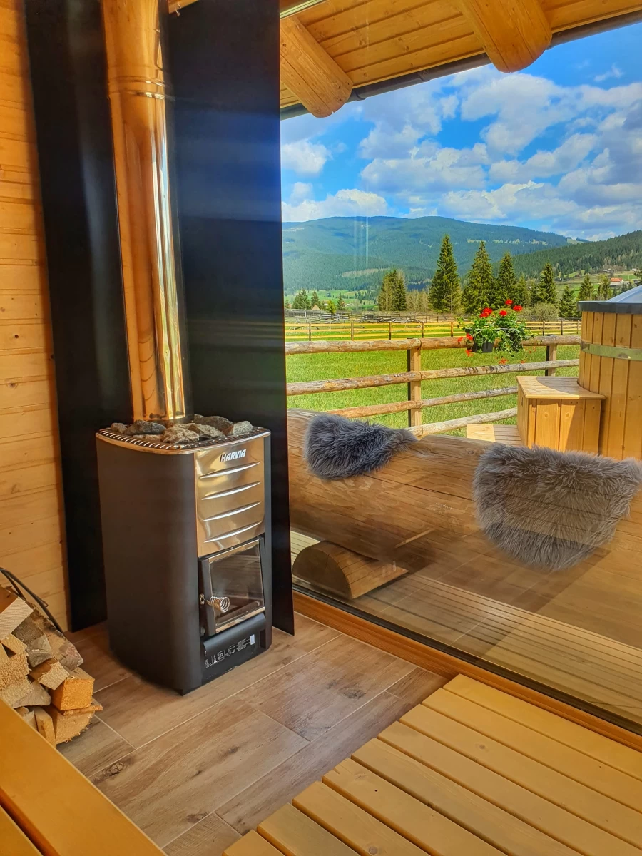 https://www.travlocals.com/uploads/0010/10089/2025/03/28/477063757-659304846632101-4704901808988053916-n.webp