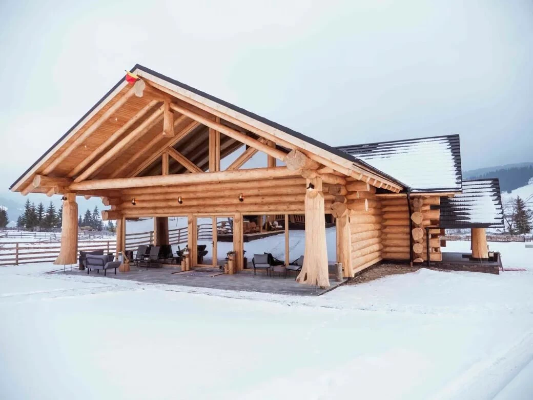 https://www.travlocals.com/uploads/0010/10089/2025/03/28/bilbor-chalet-115-converted.webp