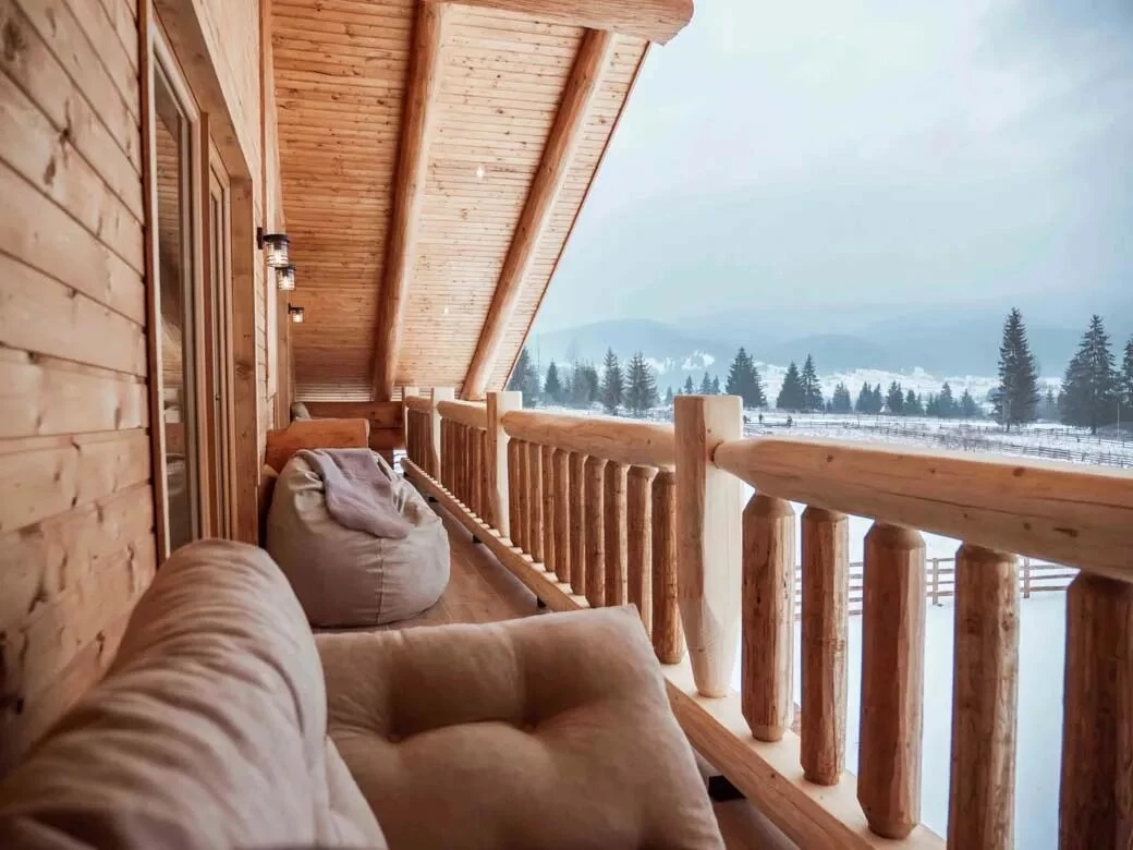 https://www.travlocals.com/uploads/0010/10089/2025/03/28/bilbor-chalet-13-converted.webp