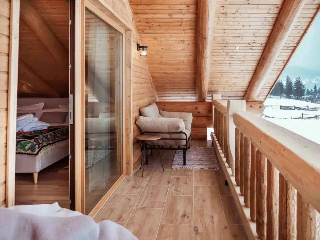 https://www.travlocals.com/uploads/0010/10089/2025/03/28/bilbor-chalet-14-converted.webp
