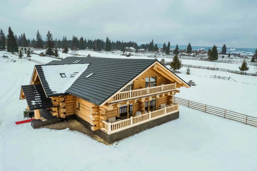 https://www.travlocals.com/uploads/0010/10089/2025/03/28/bilbor-chalet-4-converted.webp