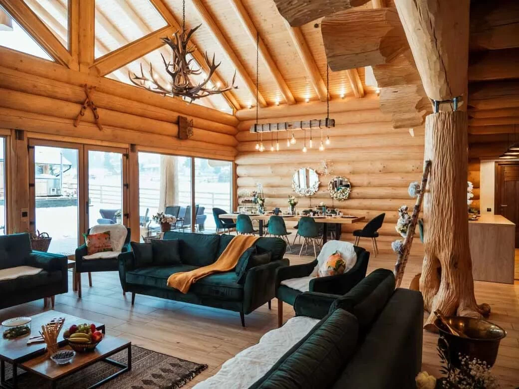 https://www.travlocals.com/uploads/0010/10089/2025/03/28/bilbor-chalet-48-converted.webp
