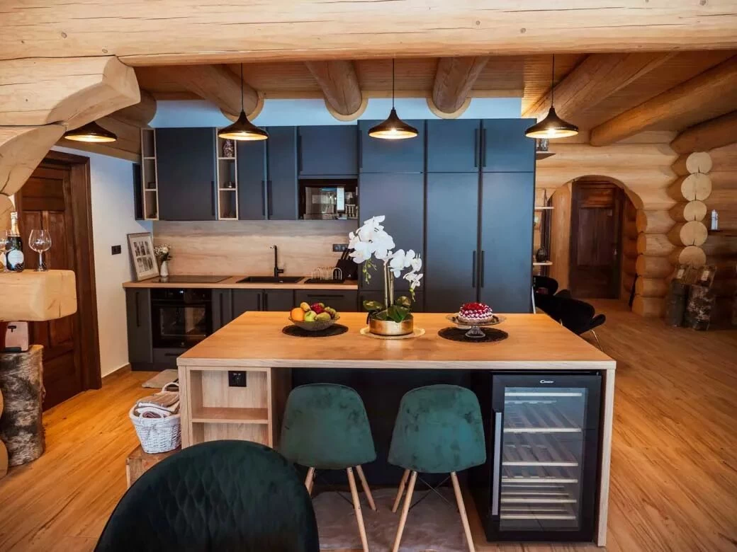 https://www.travlocals.com/uploads/0010/10089/2025/03/28/bilbor-chalet-65-converted.webp