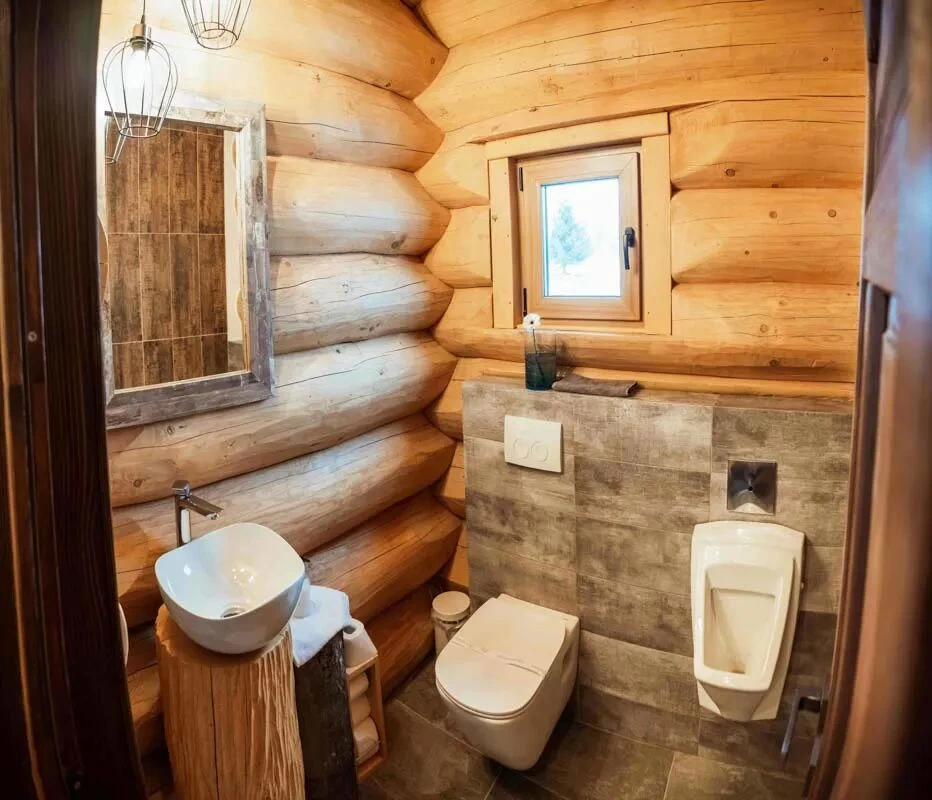 https://www.travlocals.com/uploads/0010/10089/2025/03/28/bilbor-chalet-76-converted.webp