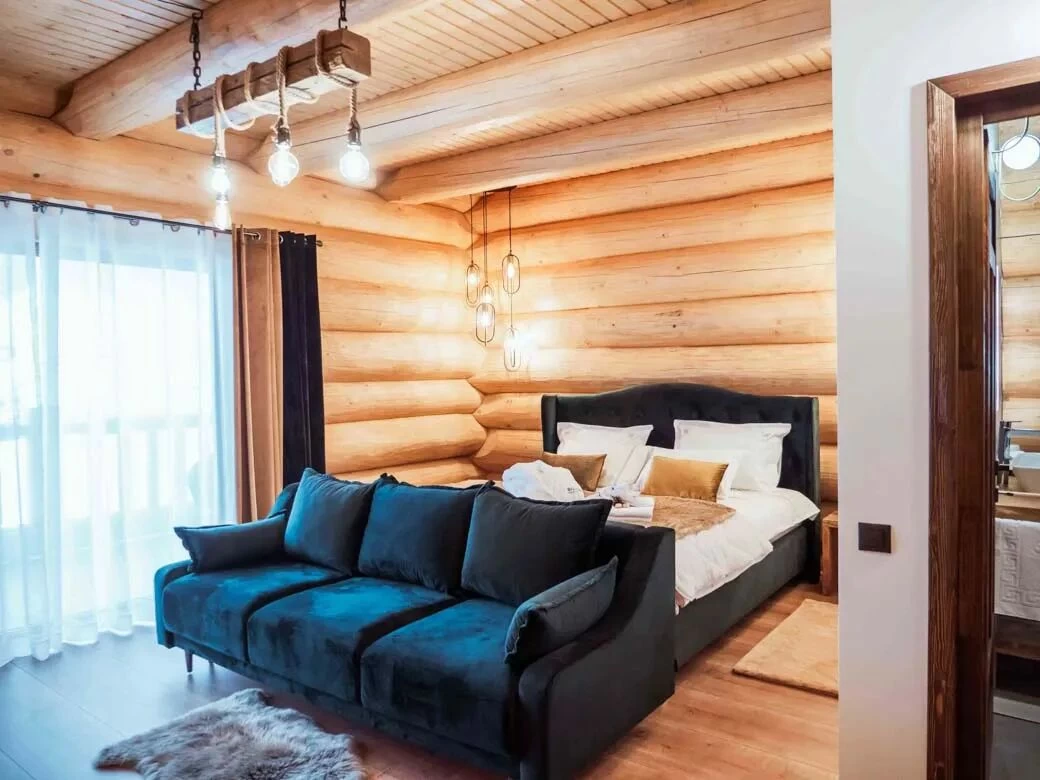 https://www.travlocals.com/uploads/0010/10089/2025/03/28/bilbor-chalet-79-converted.webp