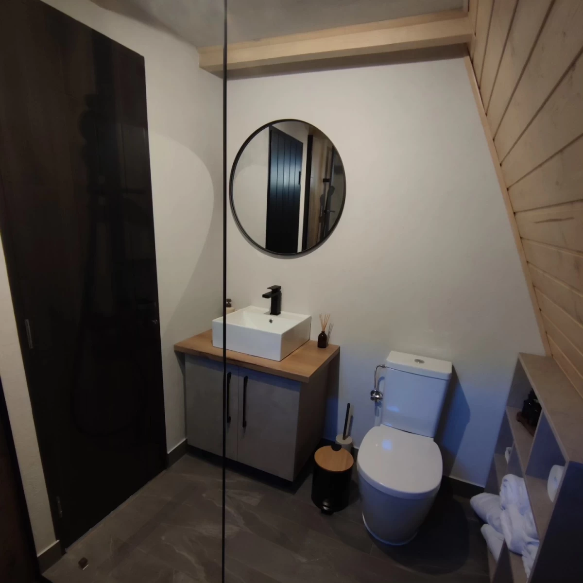https://www.travlocals.com/uploads/0010/10091/2025/03/28/484033485-666893245927242-6713926768197777387-n.webp