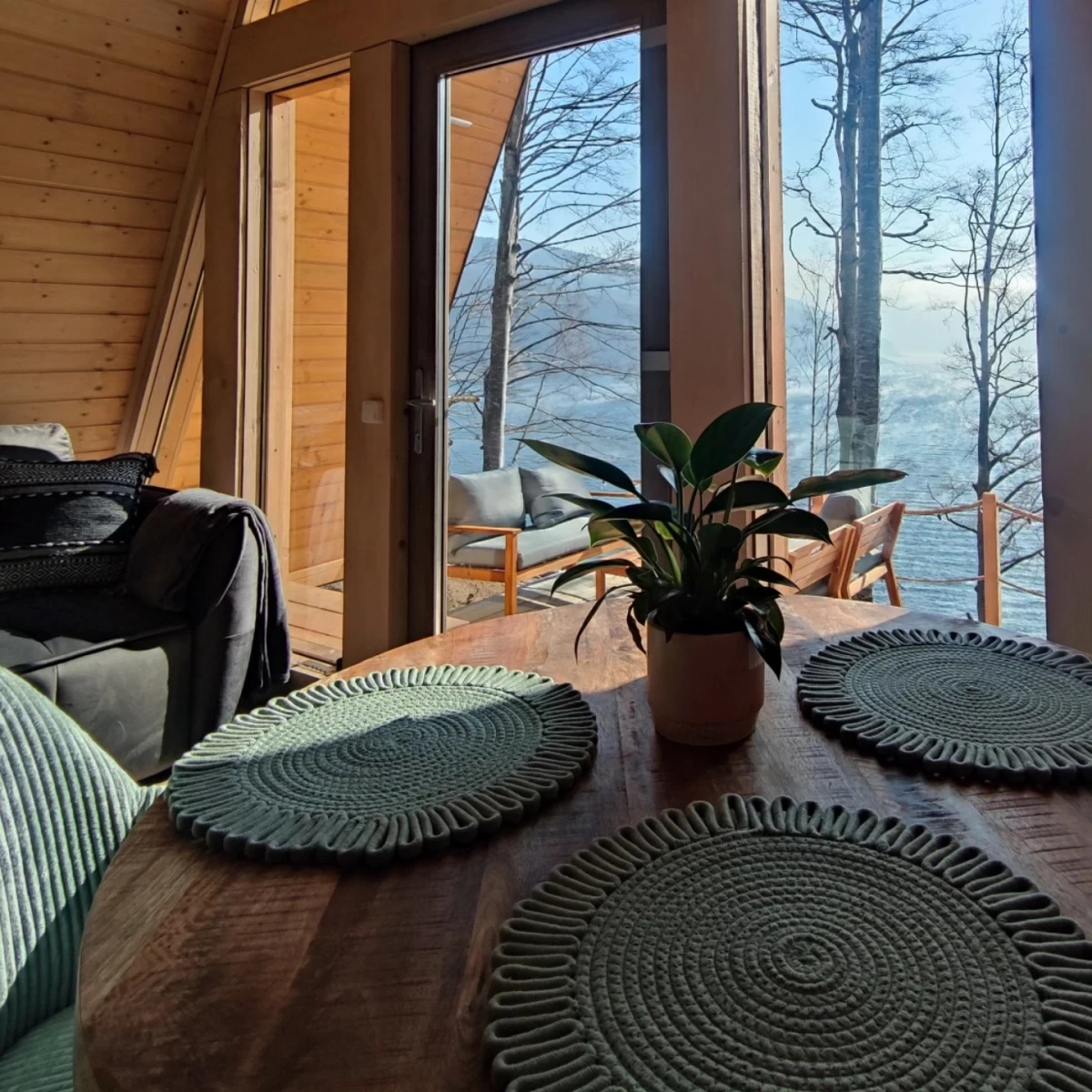 https://www.travlocals.com/uploads/0010/10091/2025/03/28/486673042-673157878634112-2732619900997235741-n.webp