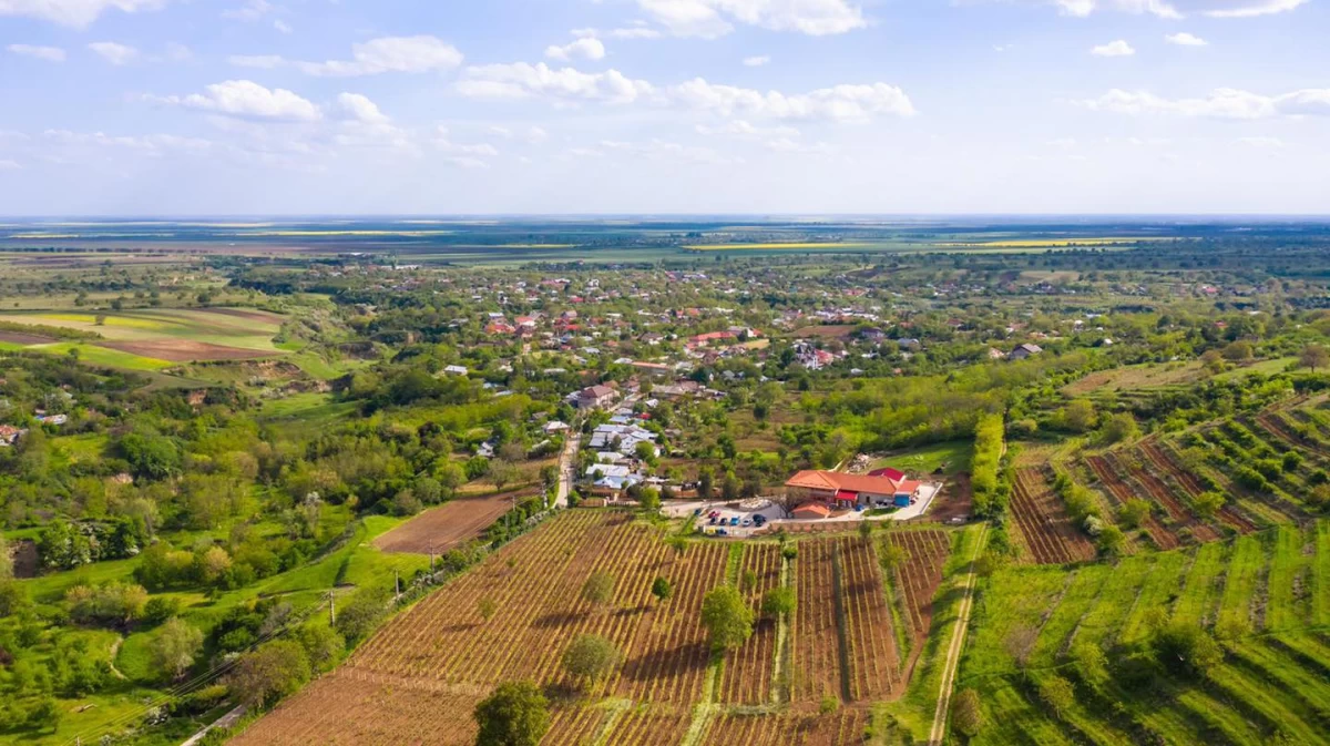 https://www.travlocals.com/uploads/0010/10125/2025/04/14/195244933-1204799823275634-6624149513297625728-n.webp