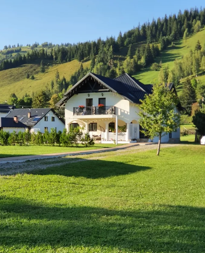 https://www.travlocals.com/uploads/0010/10130/2025/05/19/screenshot-2025-05-19-163238.webp