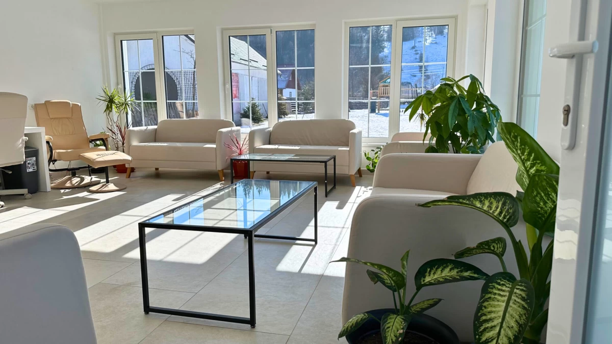 https://www.travlocals.com/uploads/0010/10130/2025/05/19/spa-luisenthal-conac-4.webp