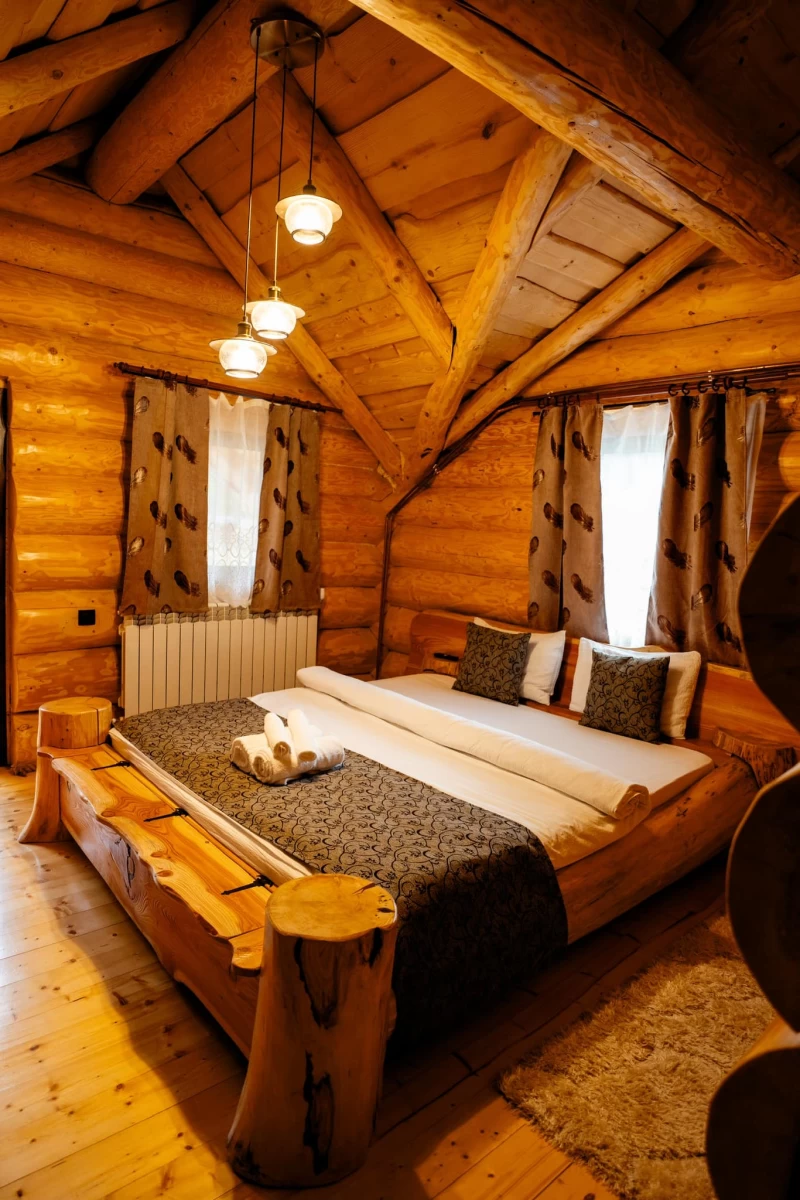 https://www.travlocals.com/uploads/0010/10146/2025/04/24/476837523-566830339686161-31917722621222716-n.webp