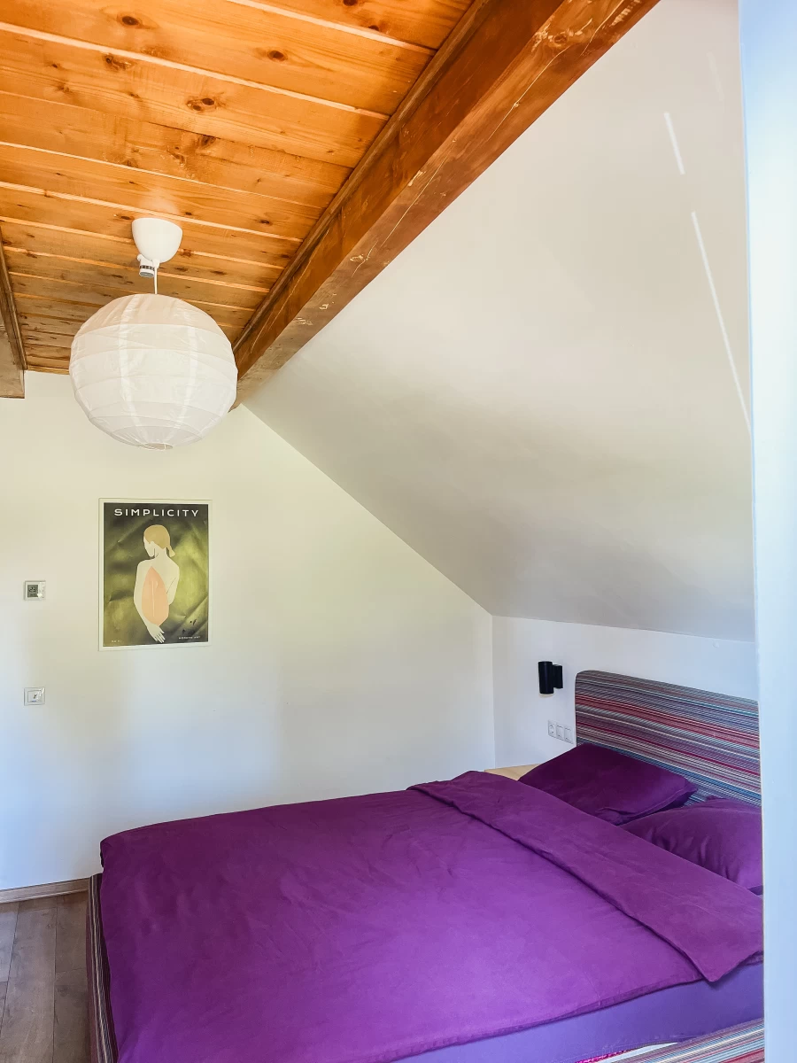 https://www.travlocals.com/uploads/0010/10147/2025/05/03/img-2913.webp