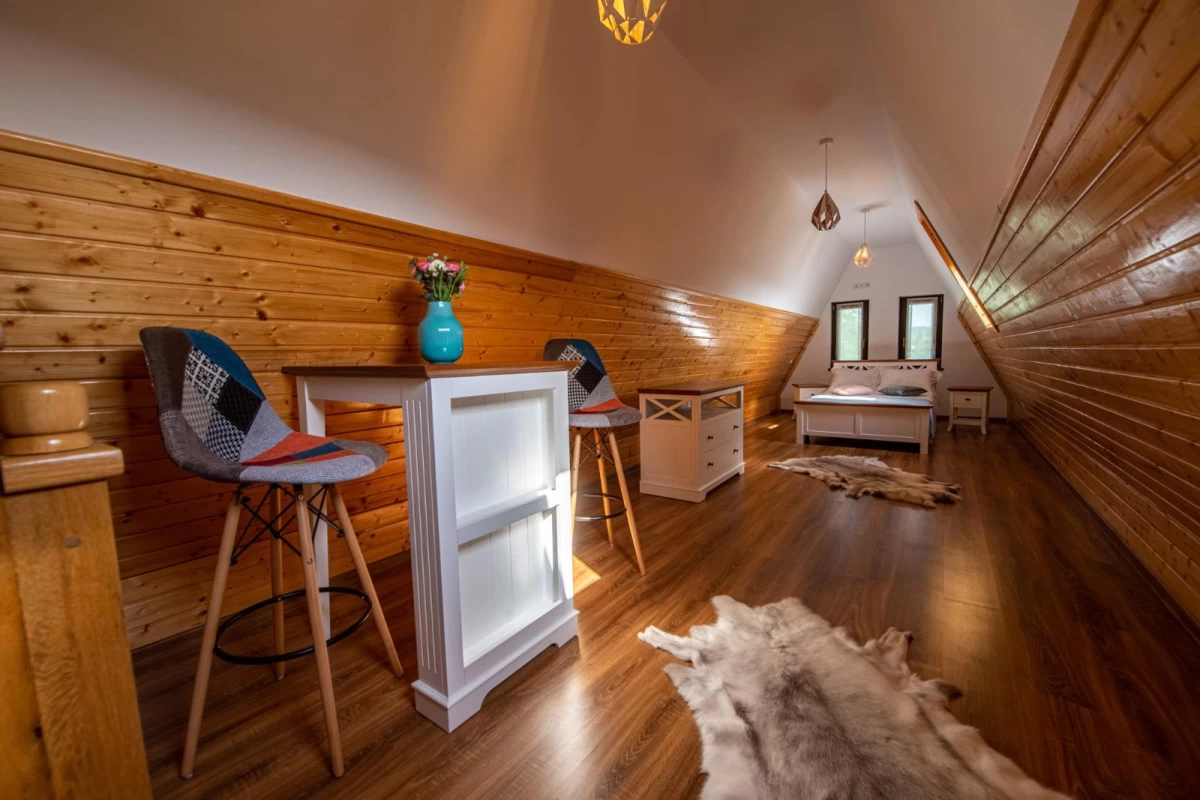 https://www.travlocals.com/uploads/0010/10161/2025/04/30/whatsapp-image-2025-04-29-at-135836-7.webp