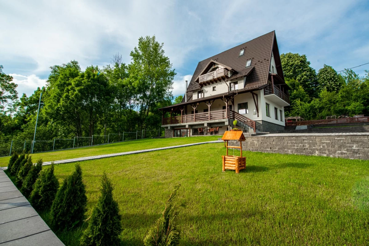 https://www.travlocals.com/uploads/0010/10161/2025/04/30/whatsapp-image-2025-04-29-at-135836.webp