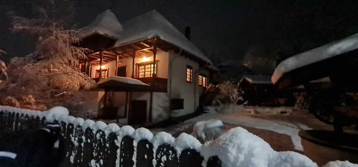 https://www.travlocals.com/uploads/0010/10174/2025/05/06/485163543-1178401570959172-4747968495709613331-n.webp