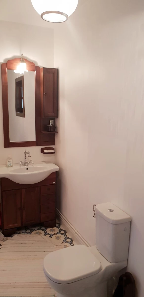 https://www.travlocals.com/uploads/0010/10174/2025/05/06/bbcb81ec-5e57-4103-9362-4647cec67d17.webp