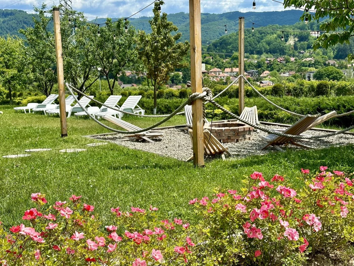 https://www.travlocals.com/uploads/0010/10180/2025/05/14/481290959-575741508841621-9180847272798491920-n.webp
