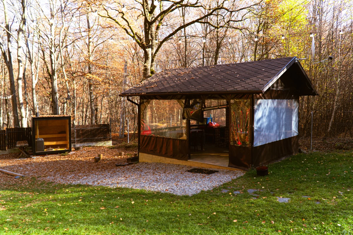 https://www.travlocals.com/uploads/0010/10184/2025/05/23/dsc08158.webp
