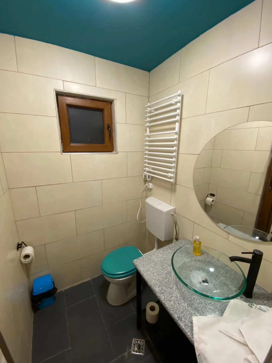 https://www.travlocals.com/uploads/0010/10184/2025/05/23/whatsapp-image-2025-02-04-at-150759.webp